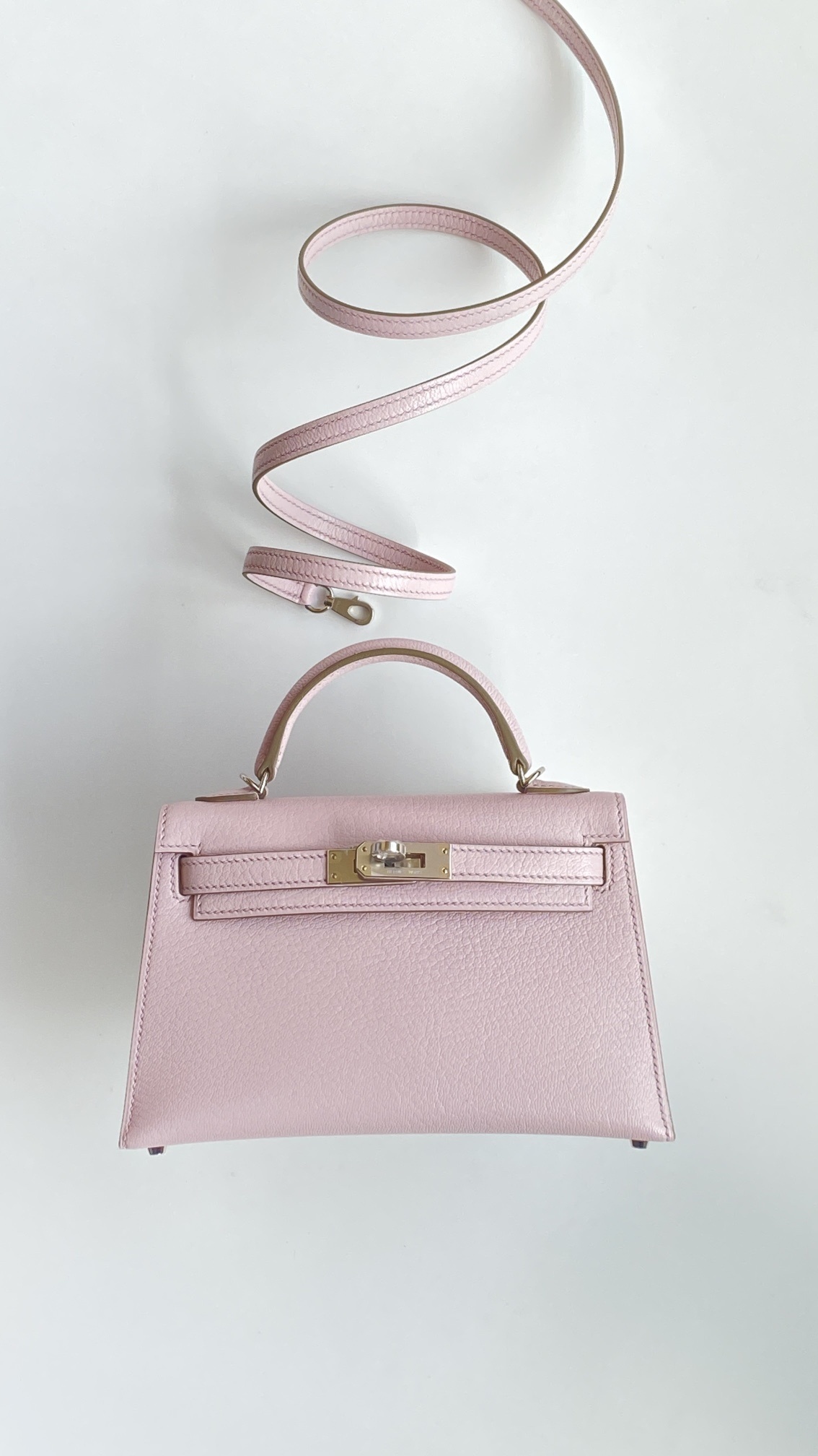 Hermes Kelly Leather Handbag Pink