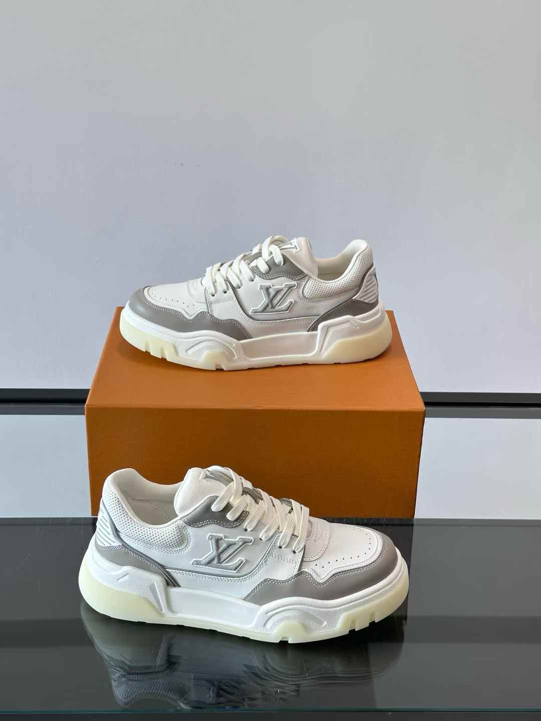 LV Trainer Maxi Sneaker