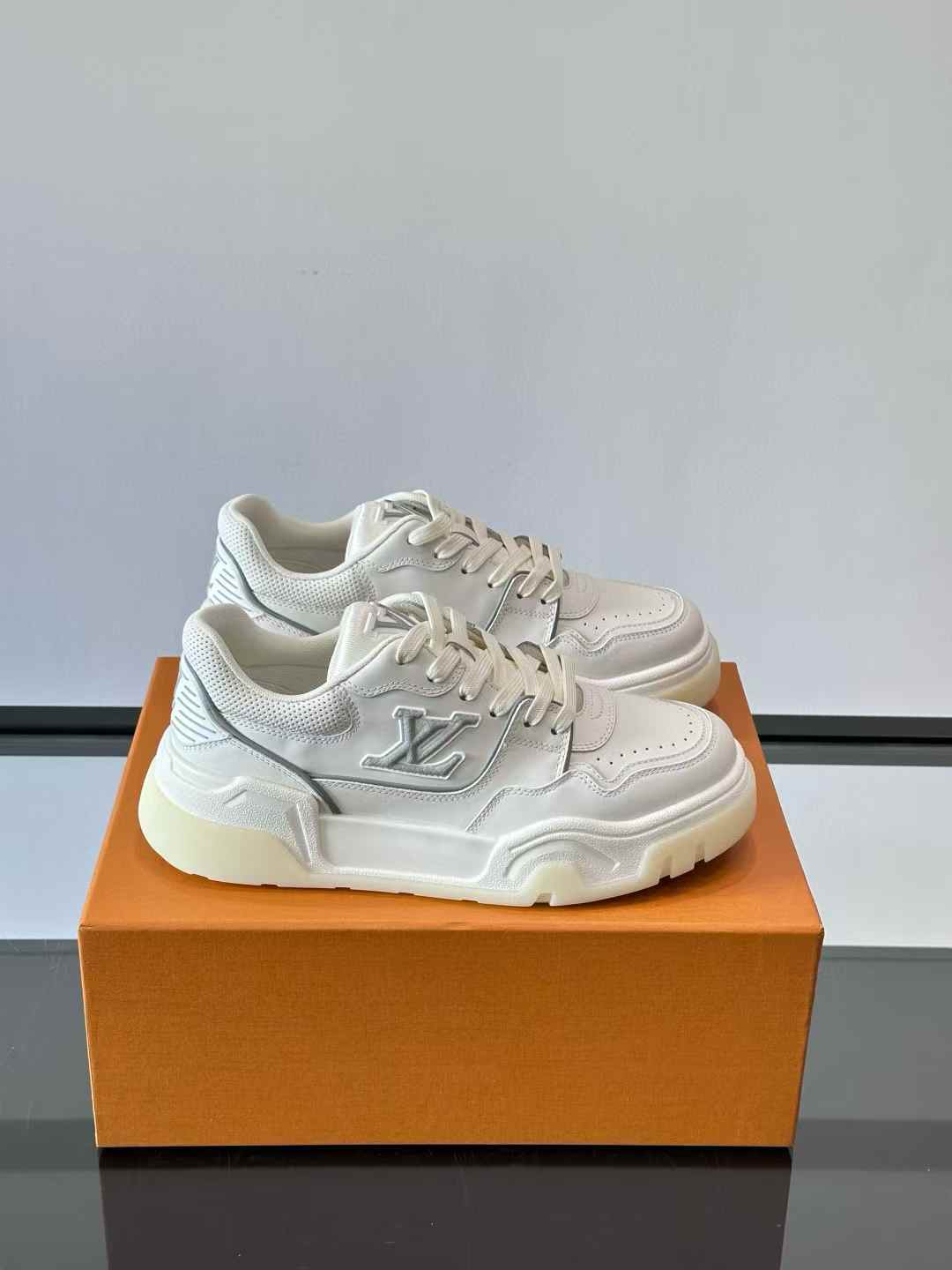 LV Trainer Maxi Sneaker