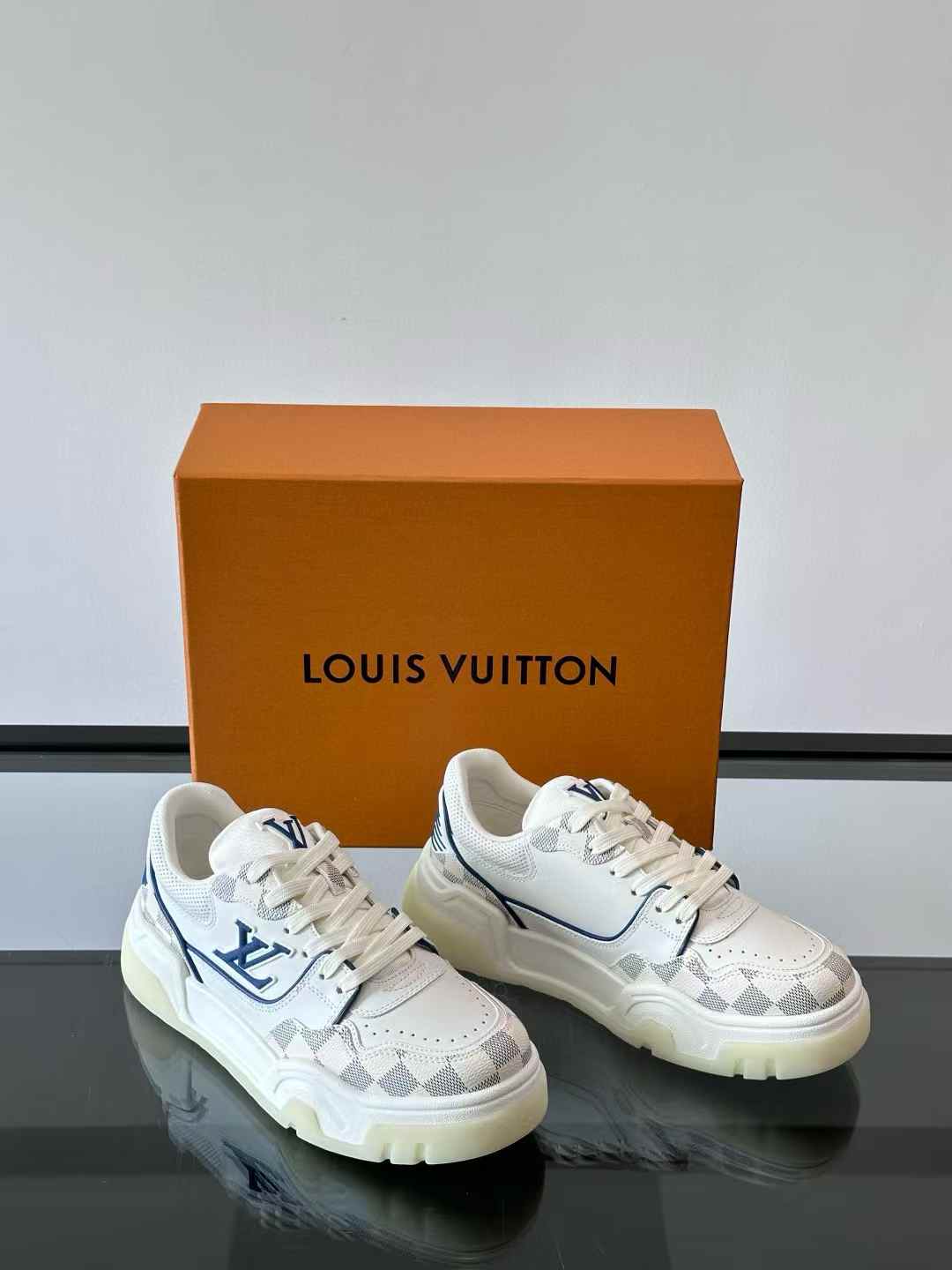 LV Trainer Maxi Sneaker