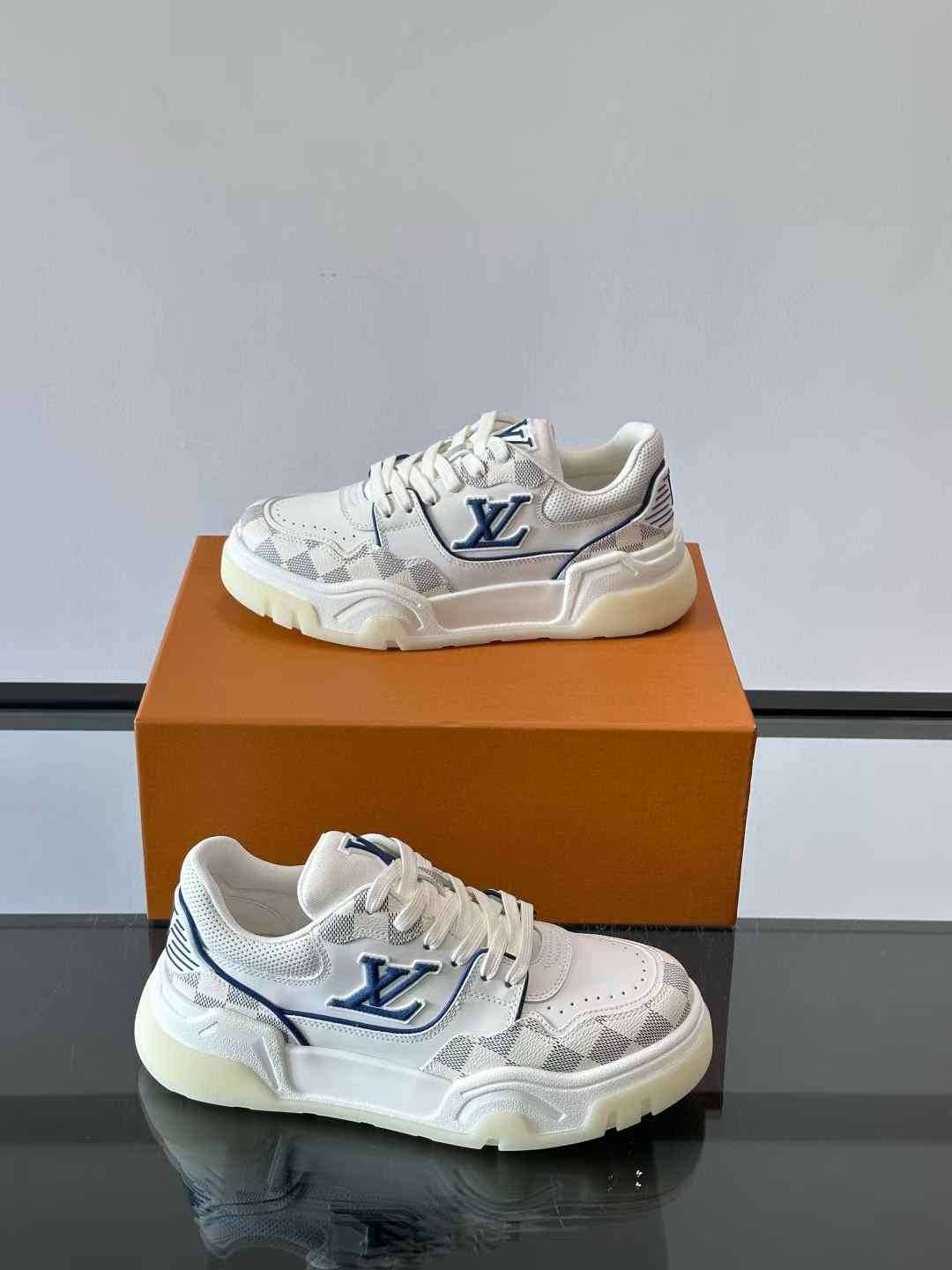 LV Trainer Maxi Sneaker