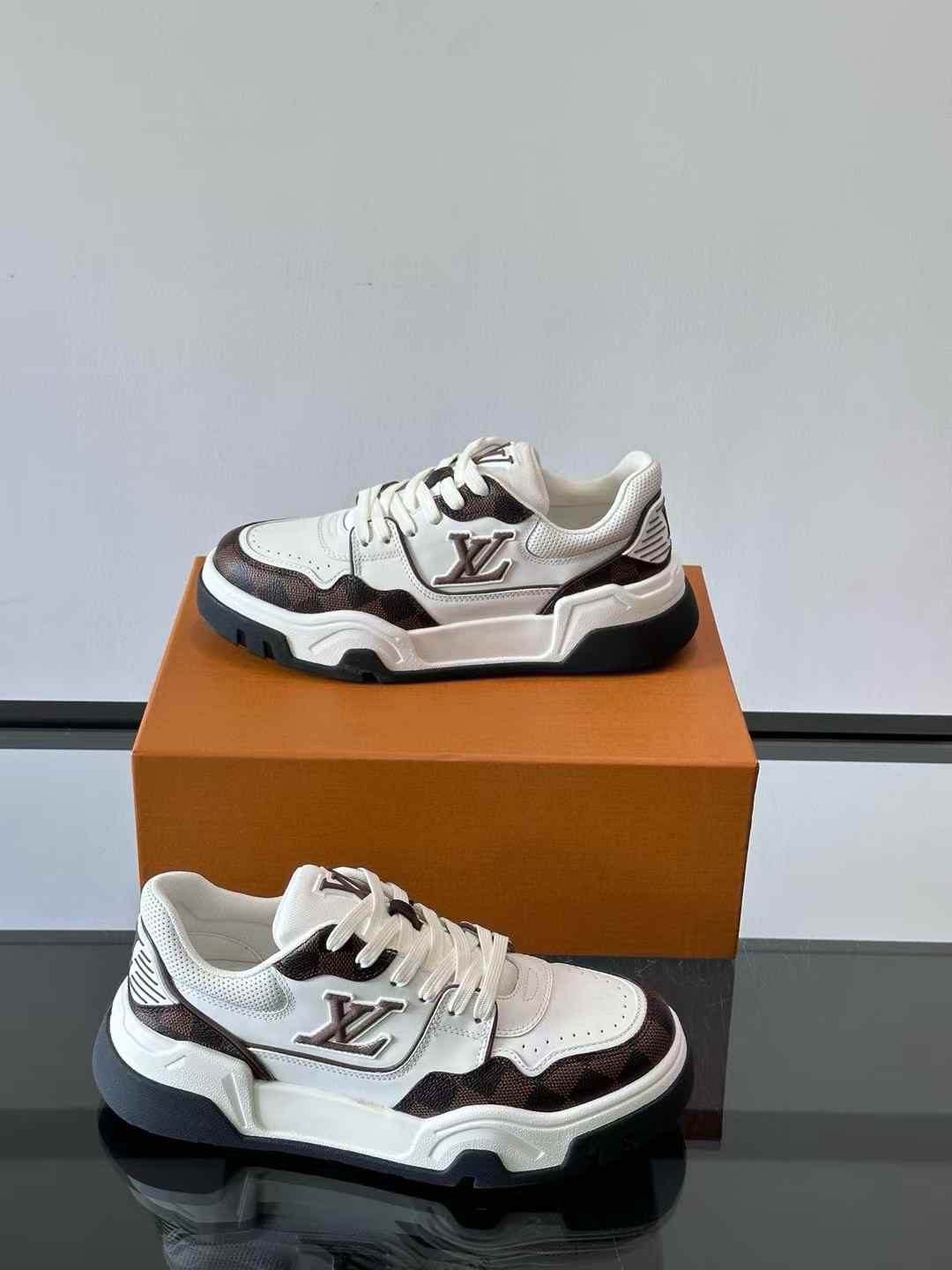 LV Trainer Maxi Sneaker