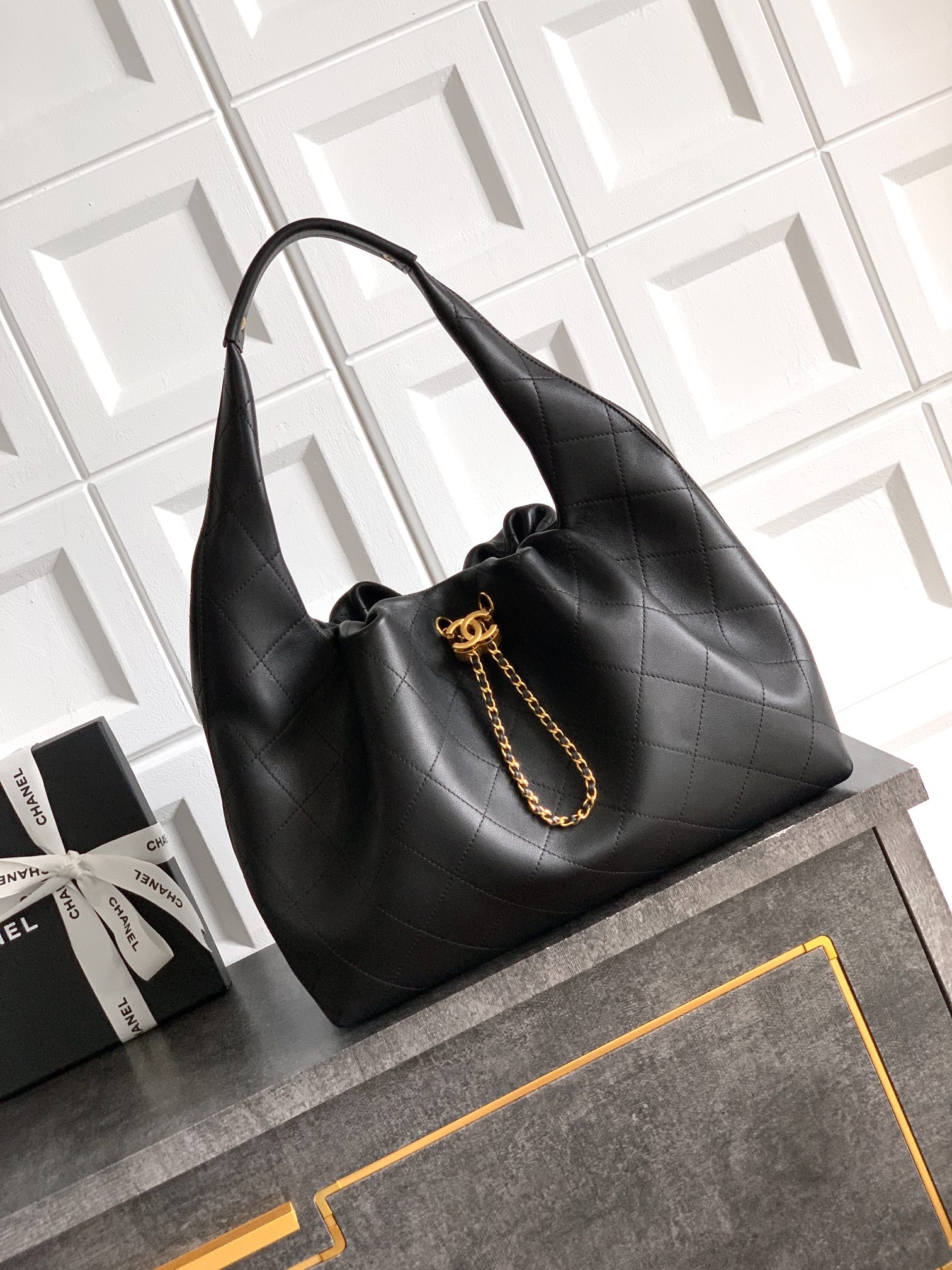 chanel Hobo bag Black
