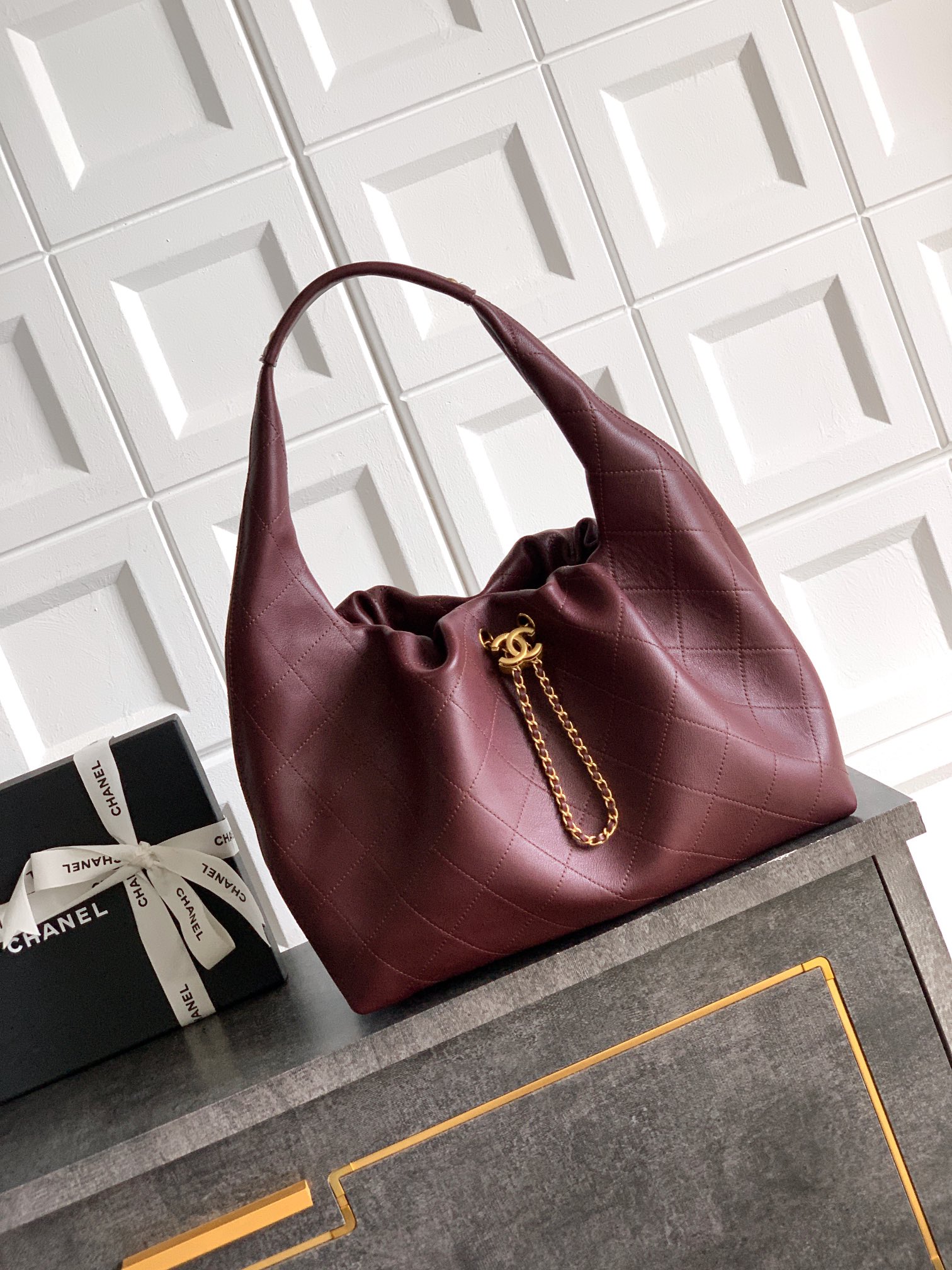 chanel Hobo Bag burgendy