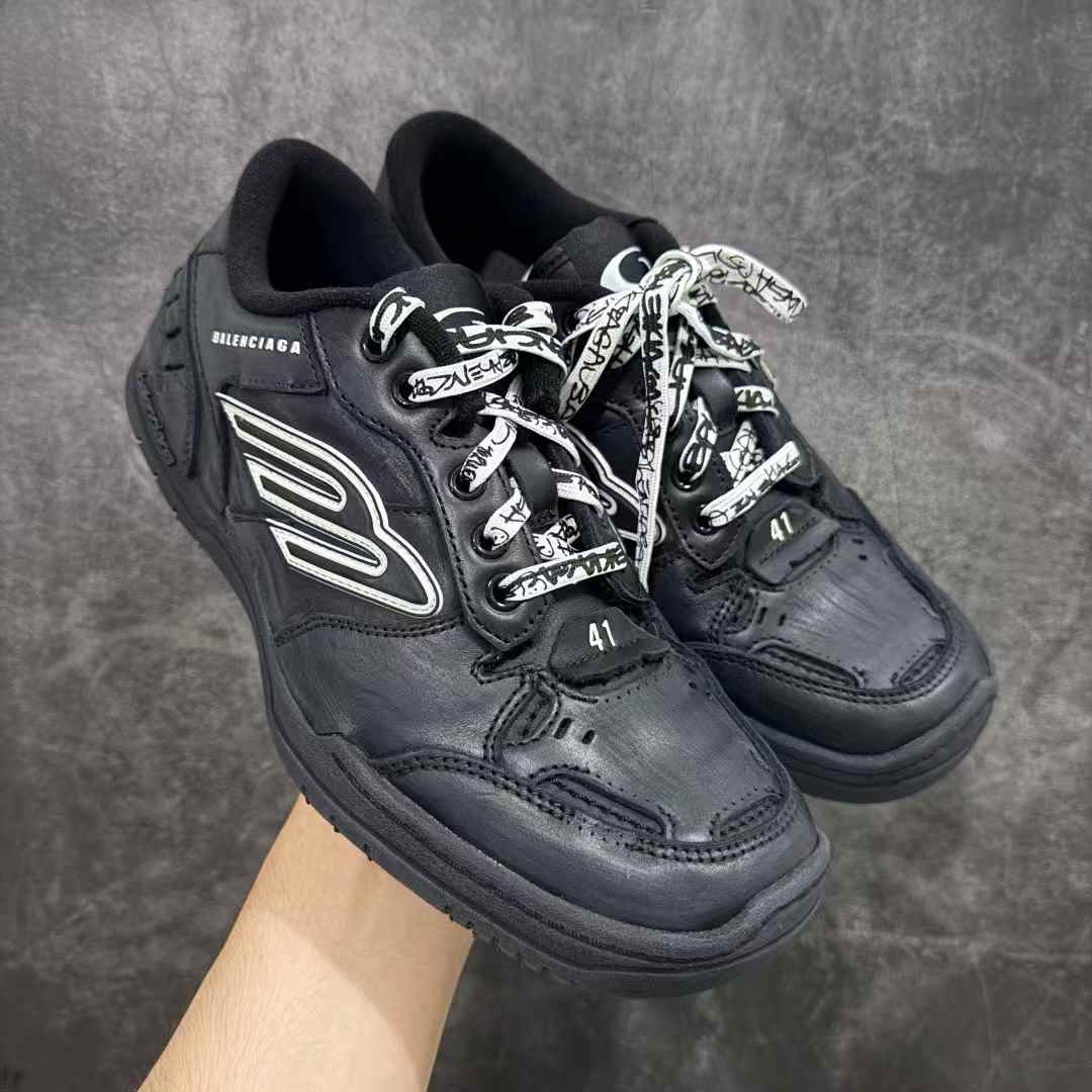 Balenciaga Men's Hamptons Lace Up Sneaker black