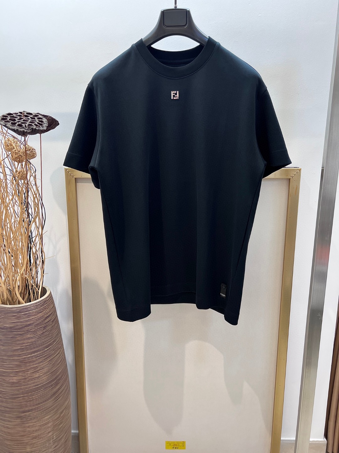 Fendi black cotton jersey T-shirt with the Fendi Roma logo