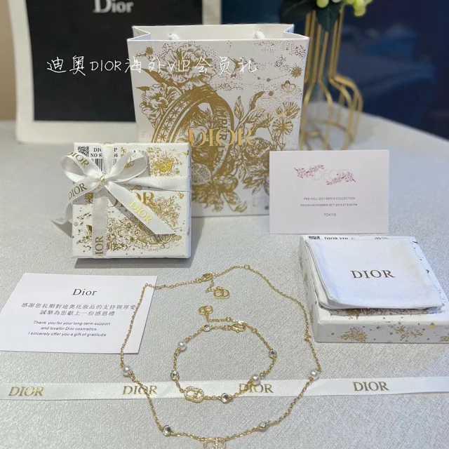 Dior pearl bracelet/necklace