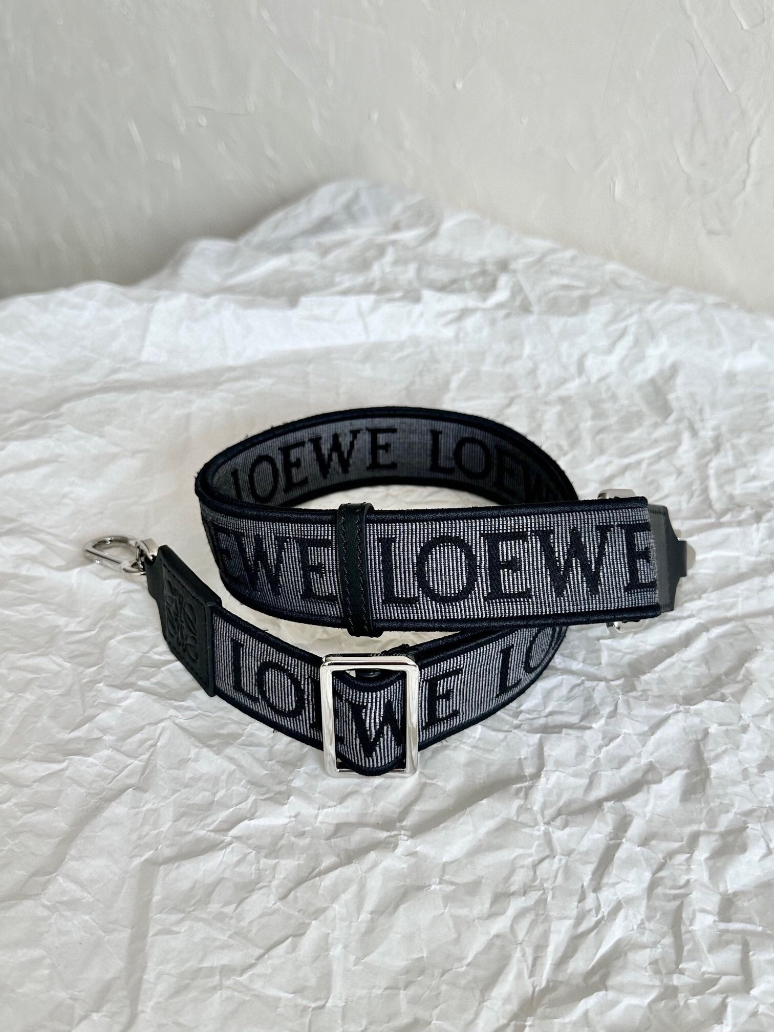 Loewe Anagram strap in jacquard and calfskin Grey