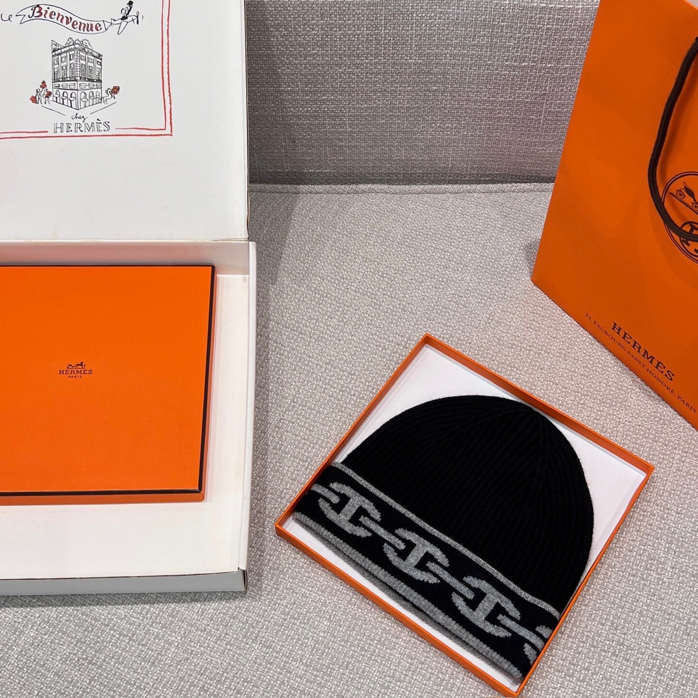Hermes beanie black