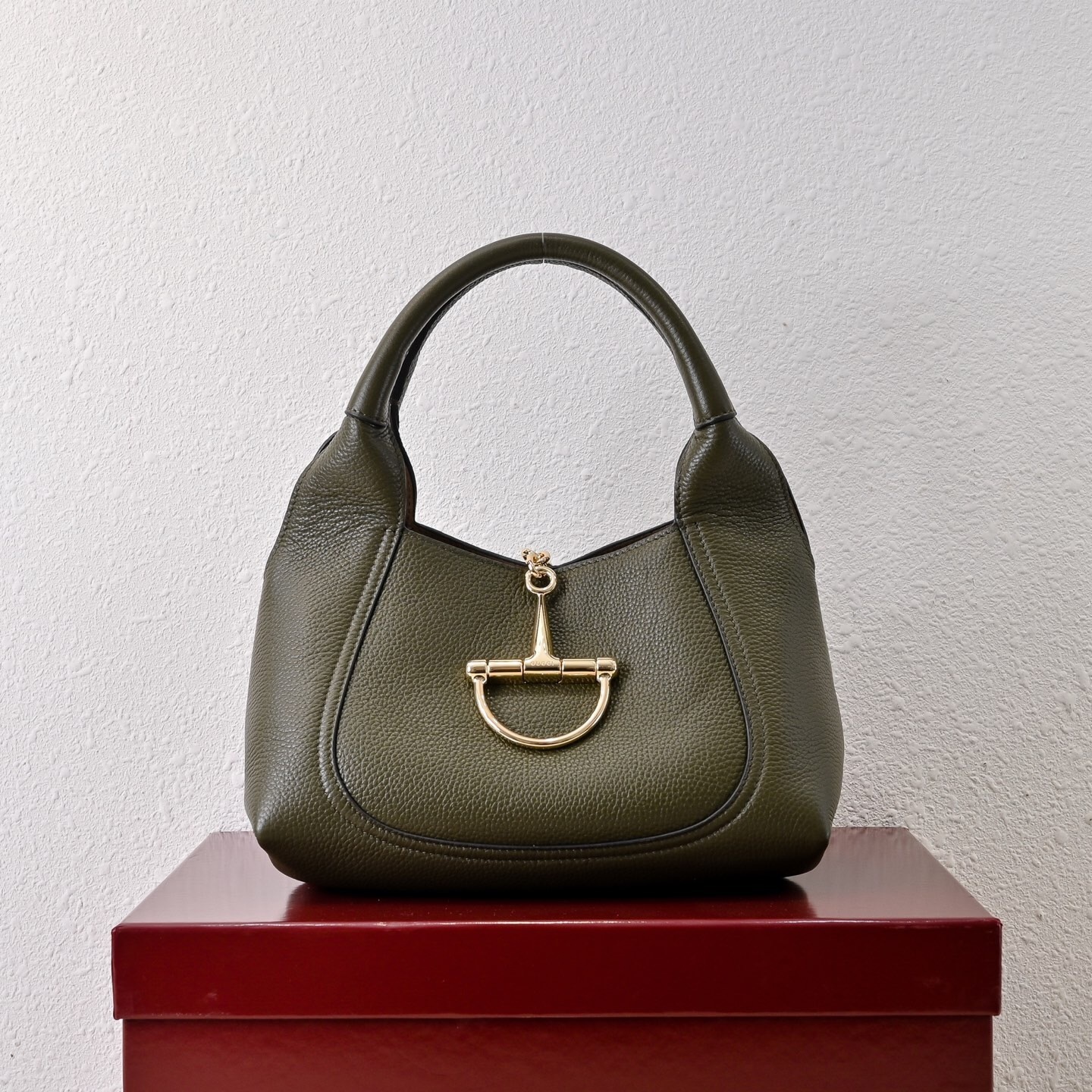 Gucci Maxi Softbit Shoulder Bag