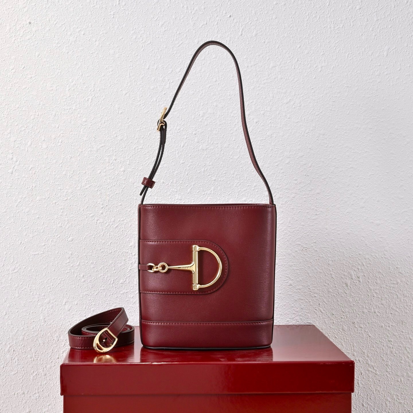 Gucci 73 small bucket bag