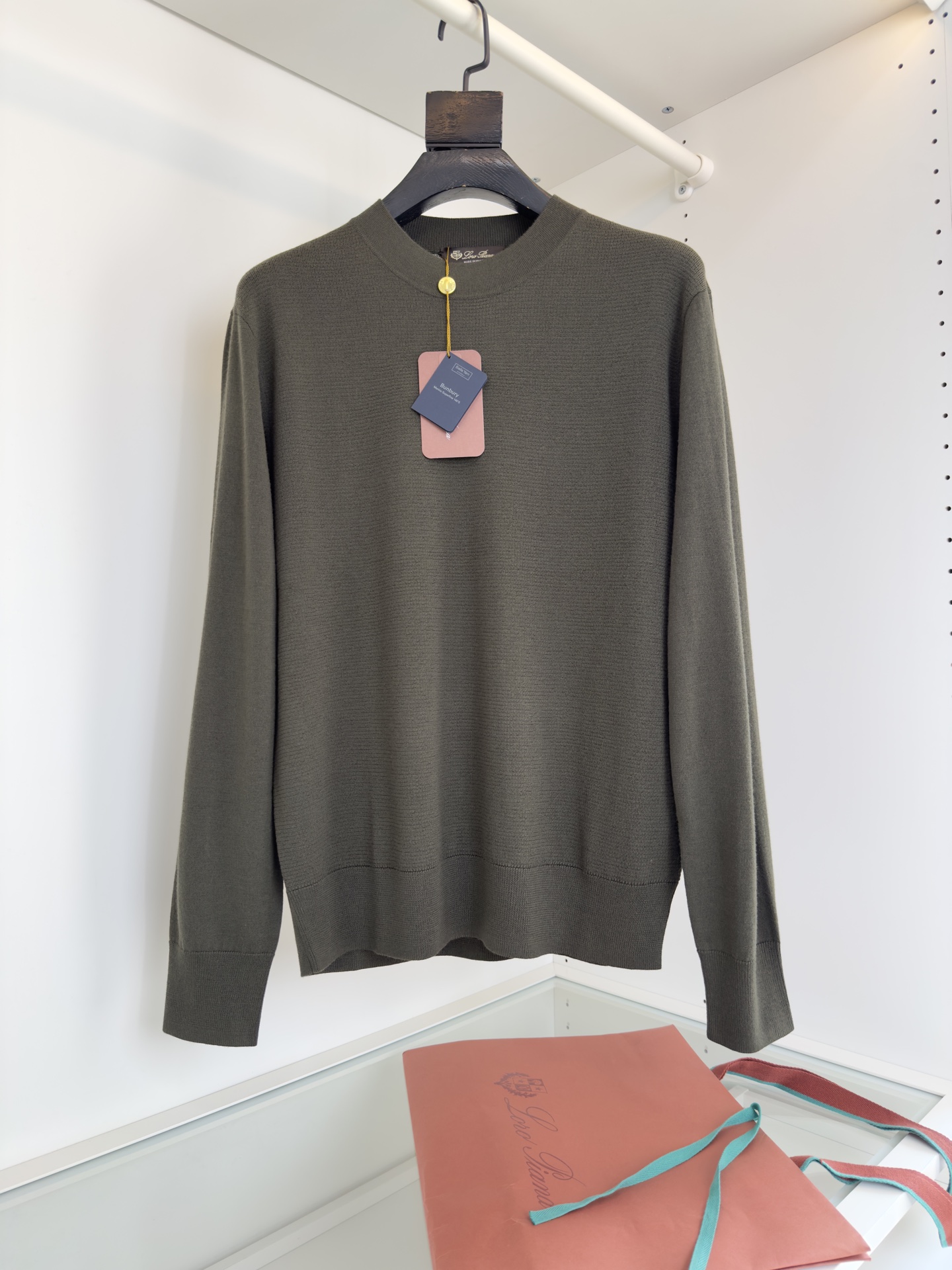 Loro Piana Crewneck Ice Wish sweater in navy blue