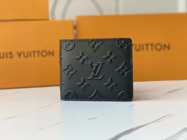 LV SLENDER wallet