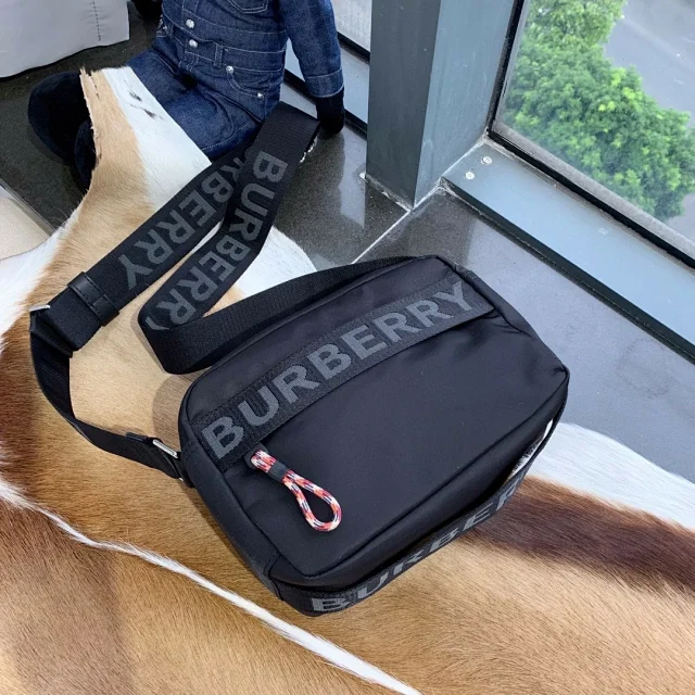 Burberry crossbody shoulder bag