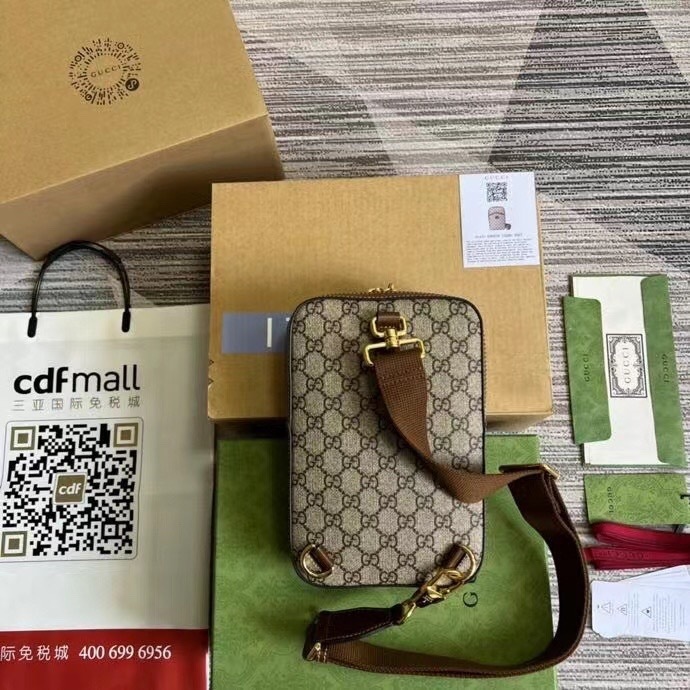 Gucci GG Supreme Interlocking G Sling Bag crossbody bag