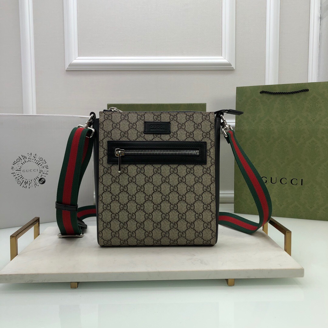 Gucci GG Supreme Messenger Bag