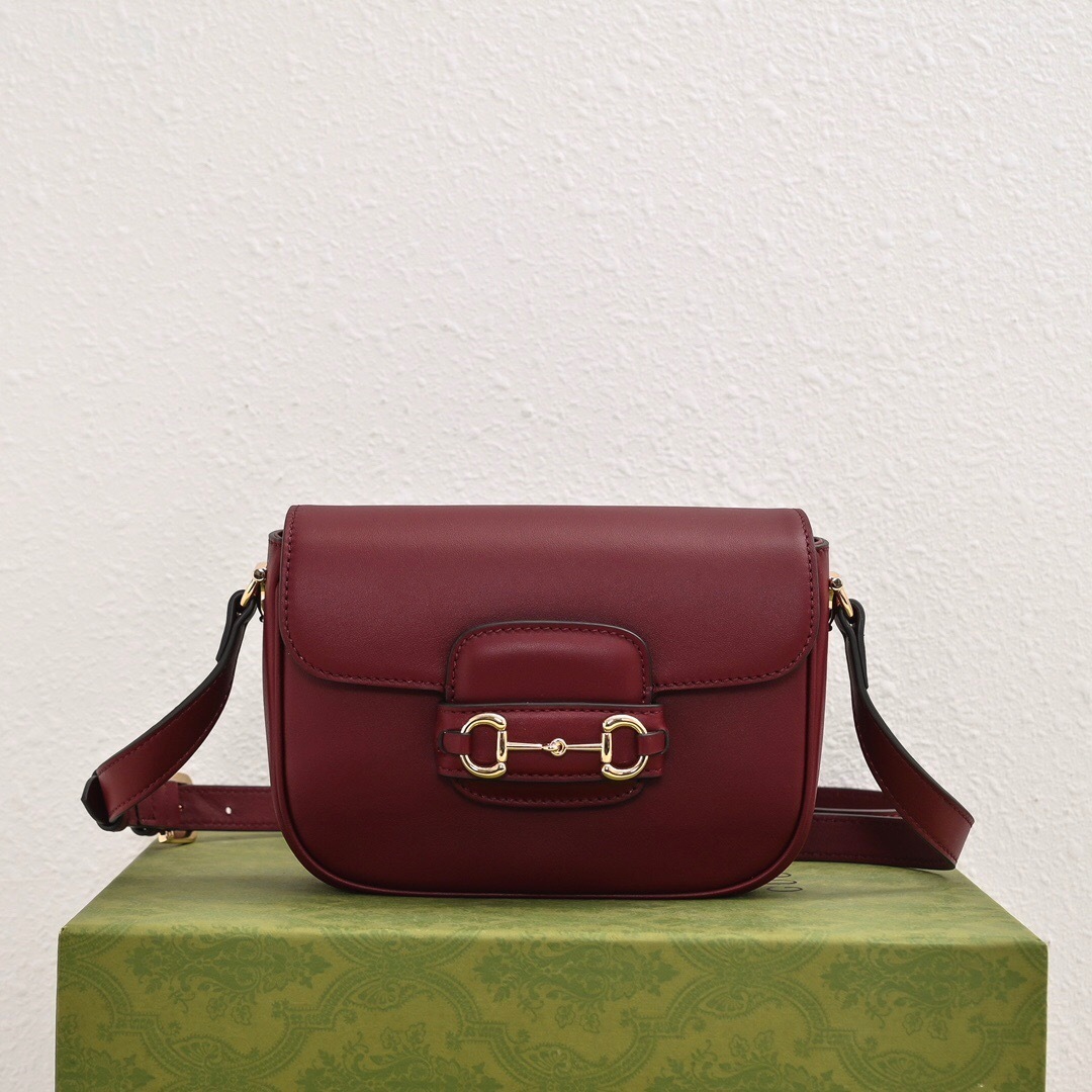 Gucci Horsebit 1955 leather shoulder bag in a burgundy