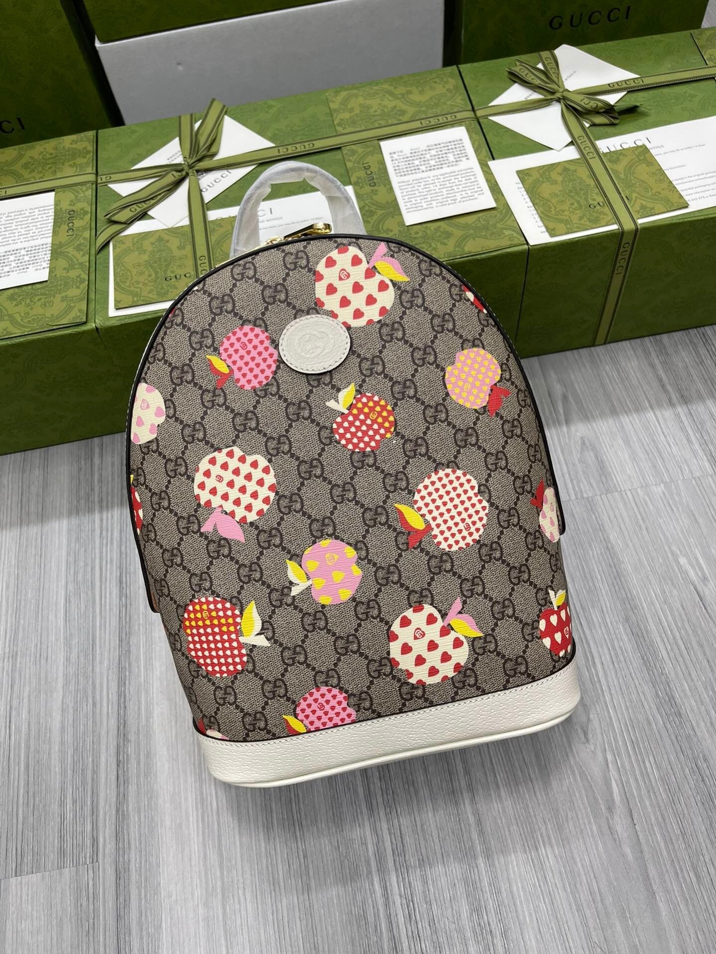 Gucci GG Supreme Les Pommes Apple and Heart Backpack