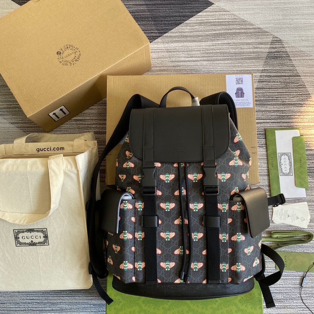 Gucci Bestiary Bees Backpack in black GG Supreme canvas