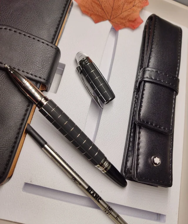 MontBlanc signature pen set