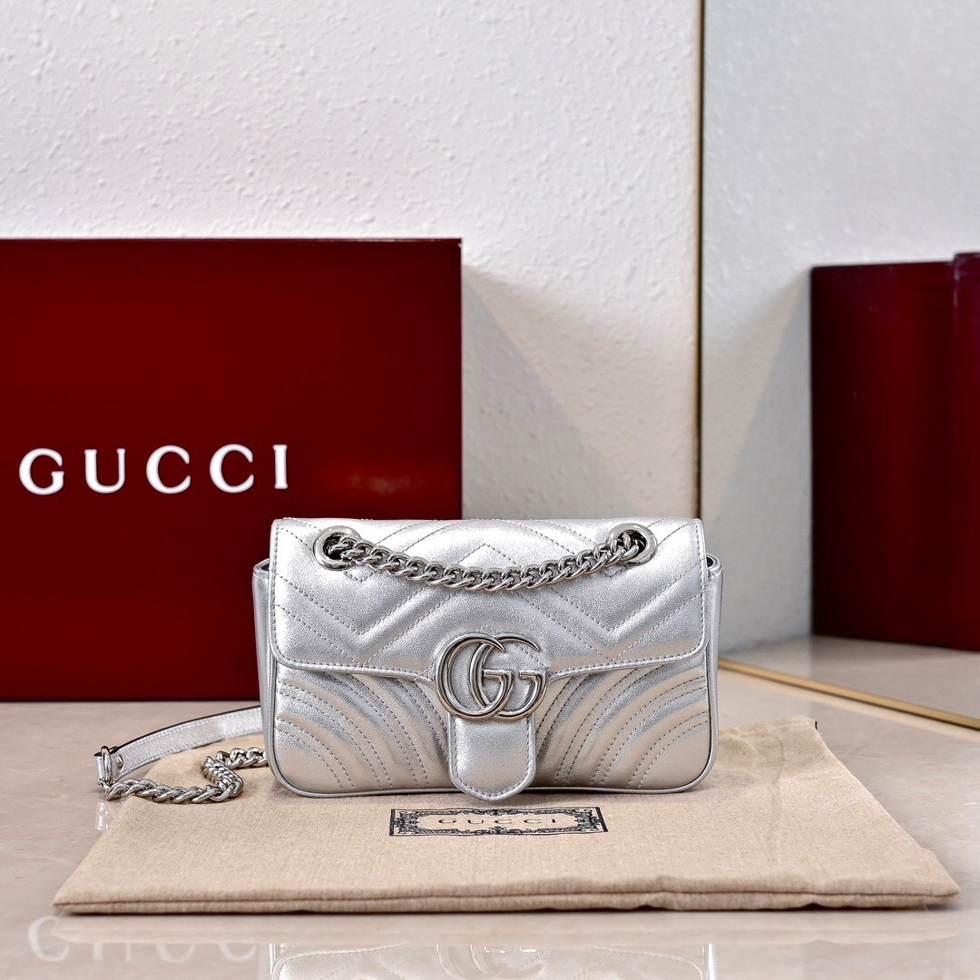 Gucci GG Marmont shoulder bag