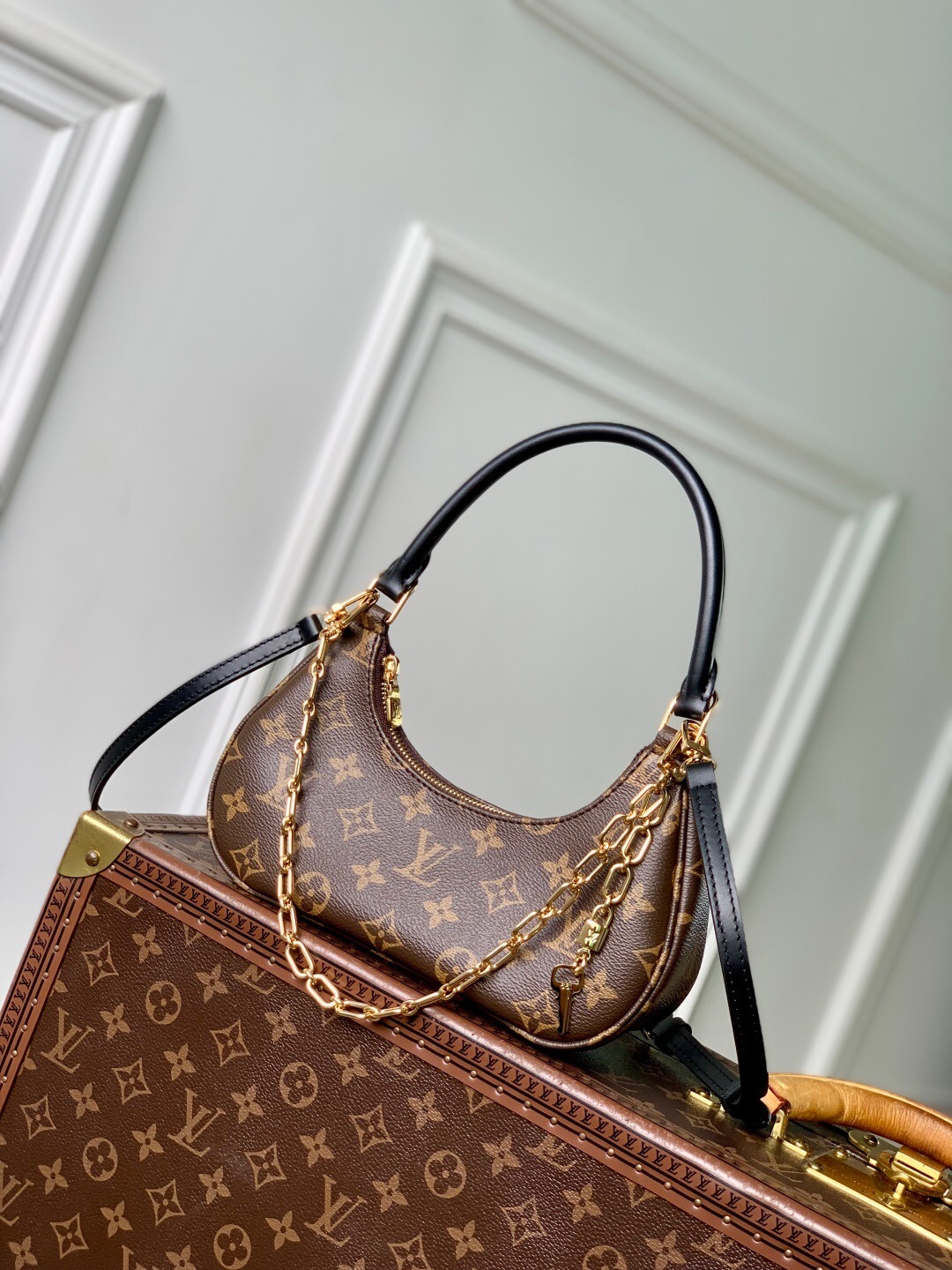 LV M25223 catchy PM Monogram bag