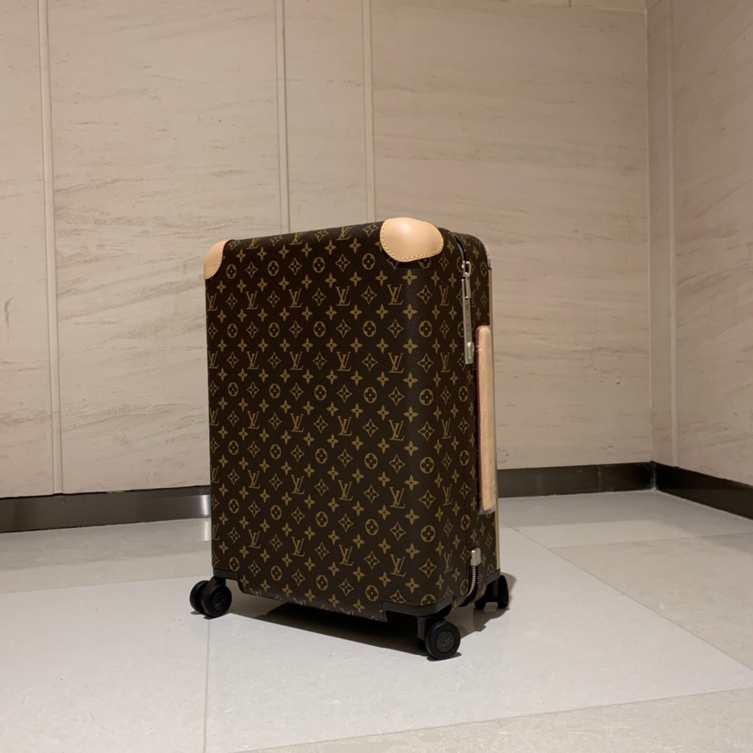 LV Horizon 55 suitcase in Monogram canvas