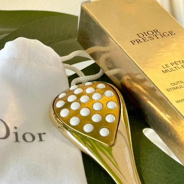 Dior's new Prestige Modeling Duo Petal Massager