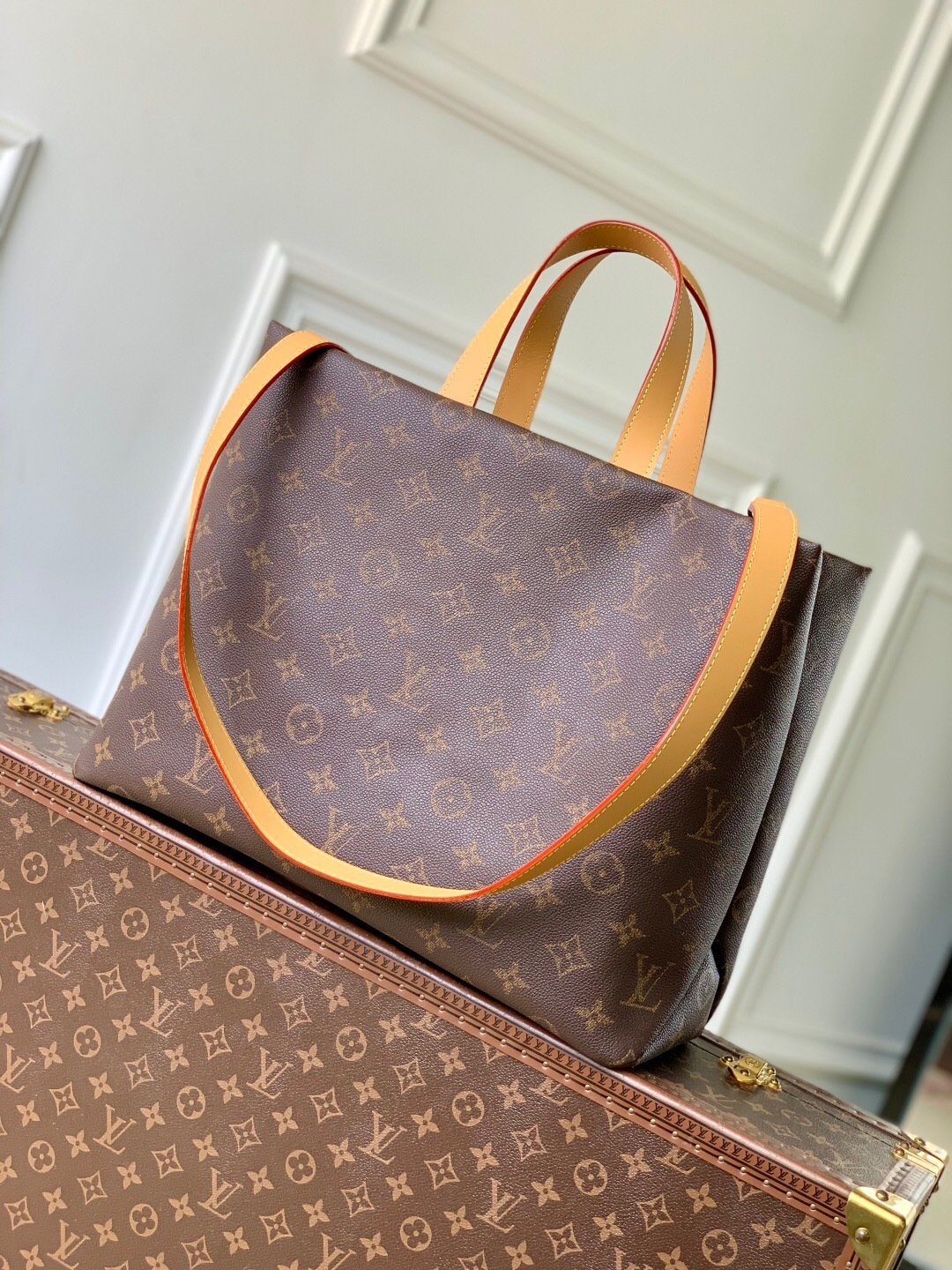 LV Shopper Tote MM bag