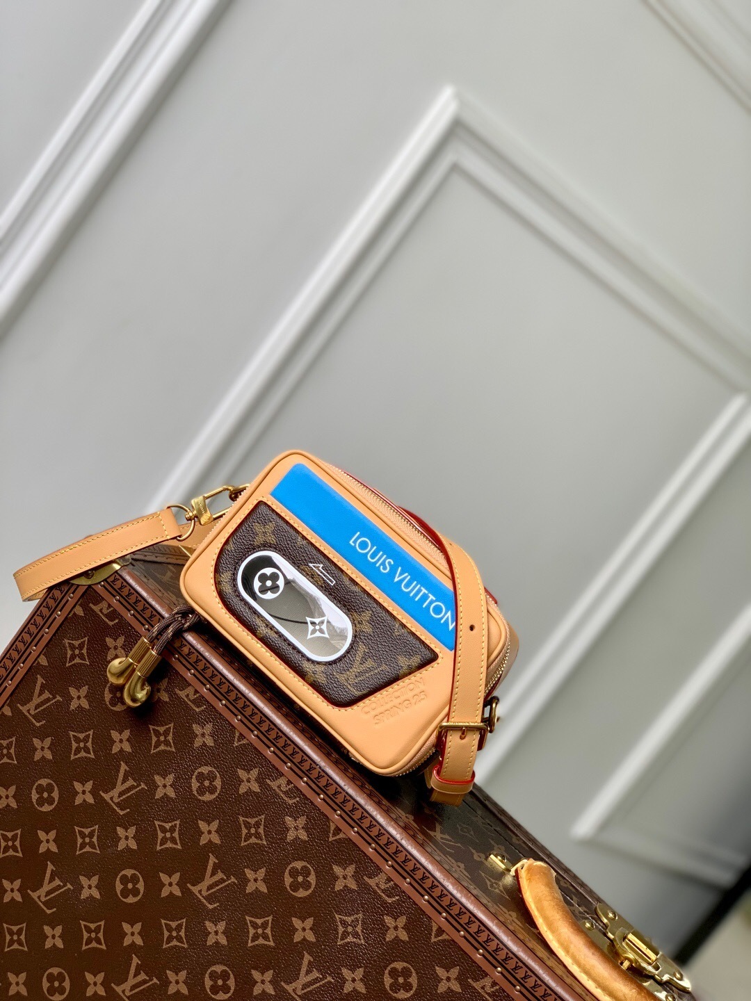 LV baladeur wearable wallet
