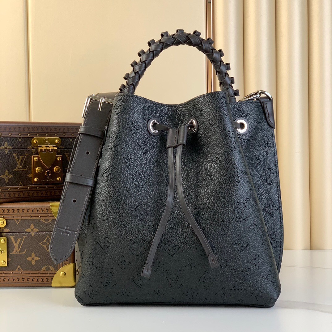 LV Muria Bag black