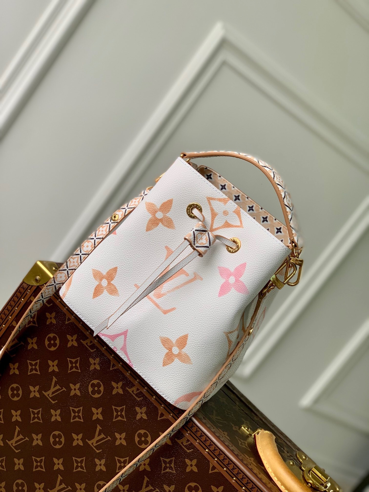 LV NeoNoe BB bucket bag