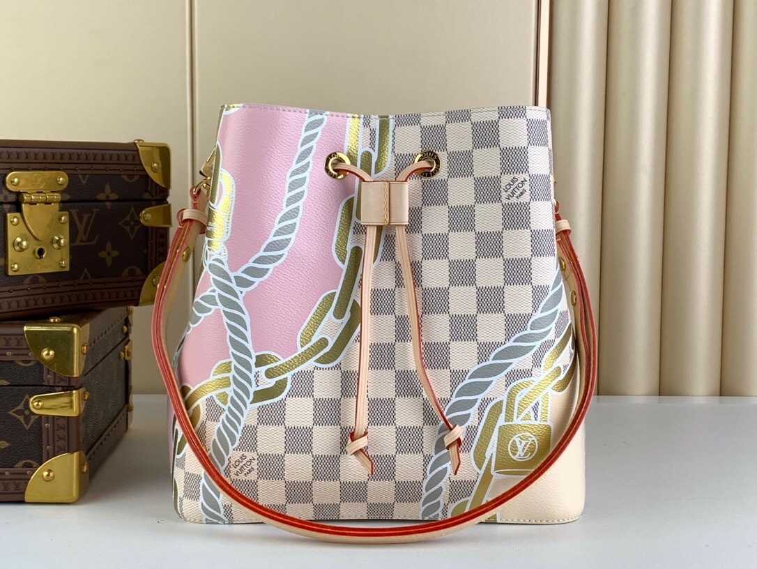 LV NéoNoé MM bucket bag in Damier Azur canvas with a nautical print