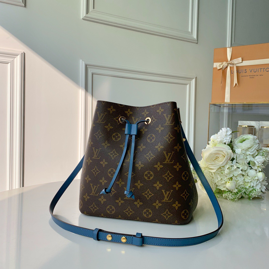 LV NeoNoe bucket bag in Monogram canvas with blue leather trim