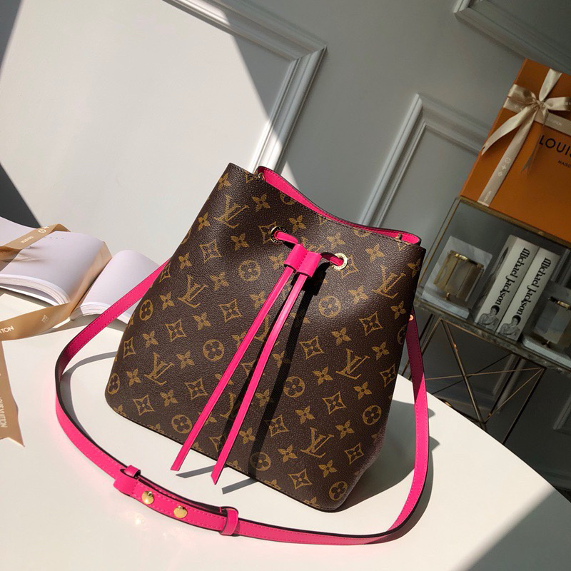 LV NeoNoe MM Monogram bucket bag with fuchsia trim