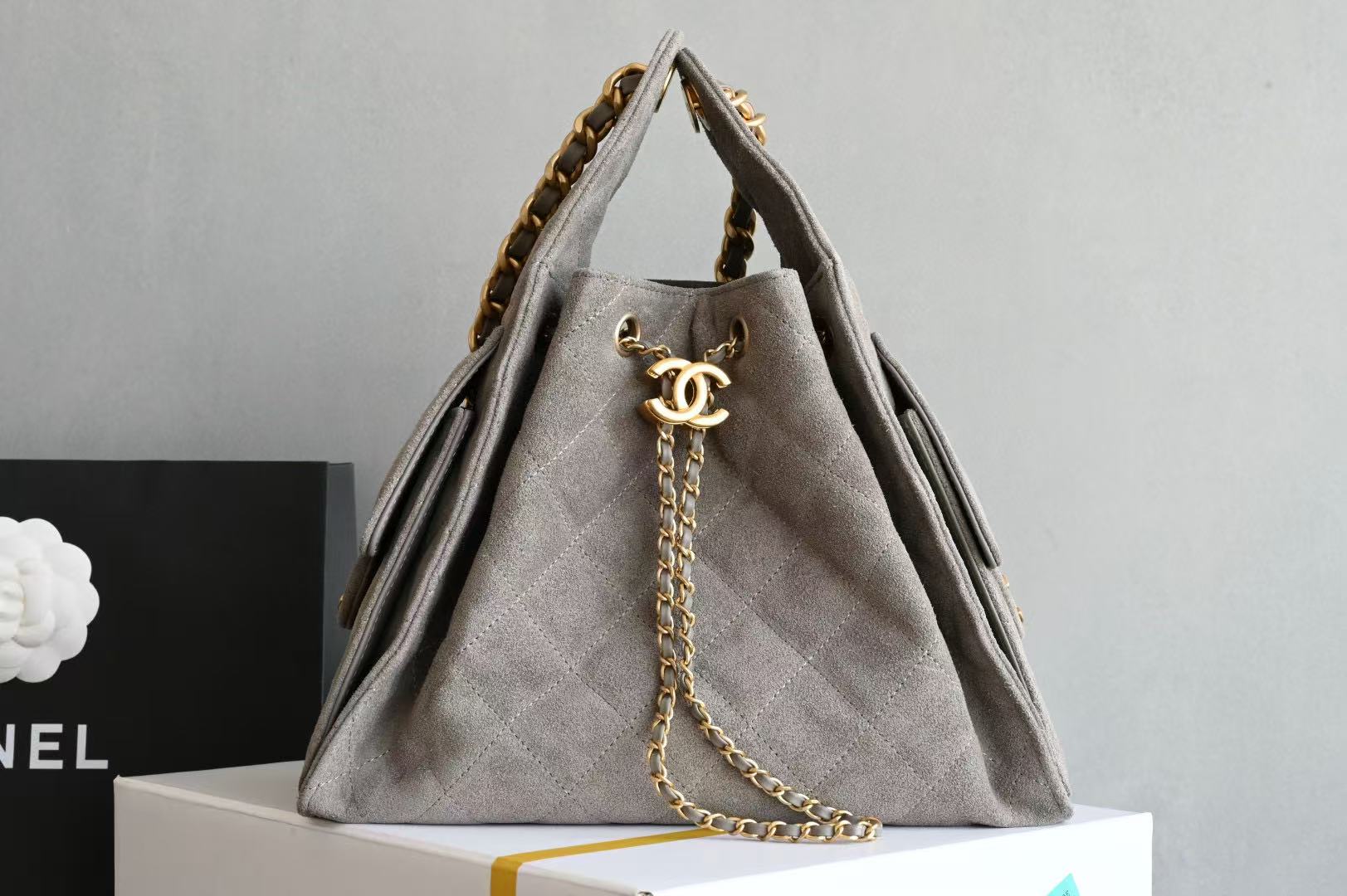 Chanel 25 Hobo Bag in grey suede with gold-tone hardware