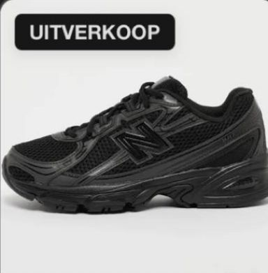 Balenciaga New Balance 740 sneakers black