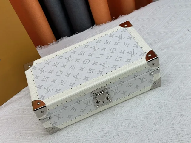 LV 8-pack watch box