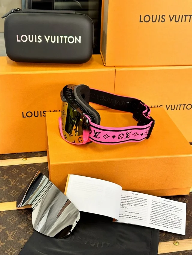 LV ski goggles