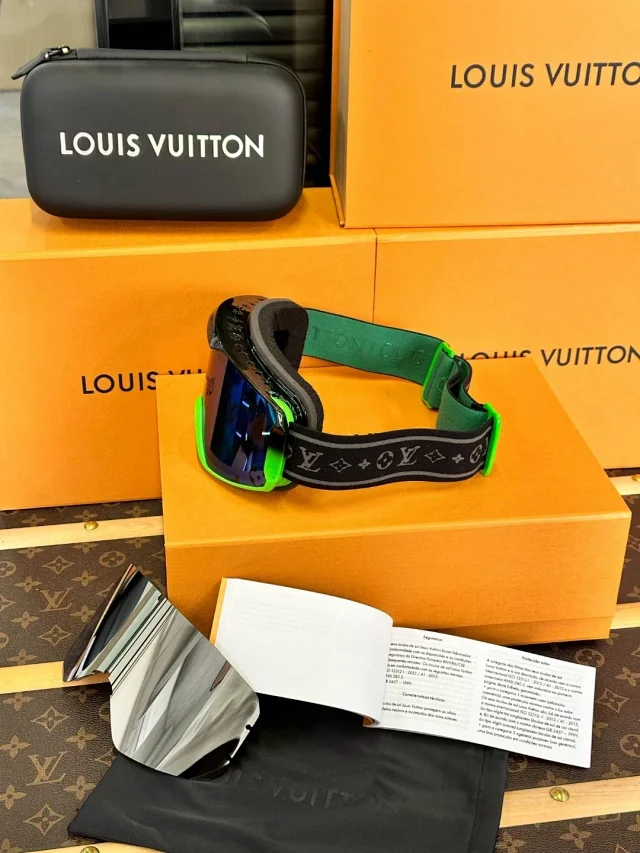 LV ski goggles