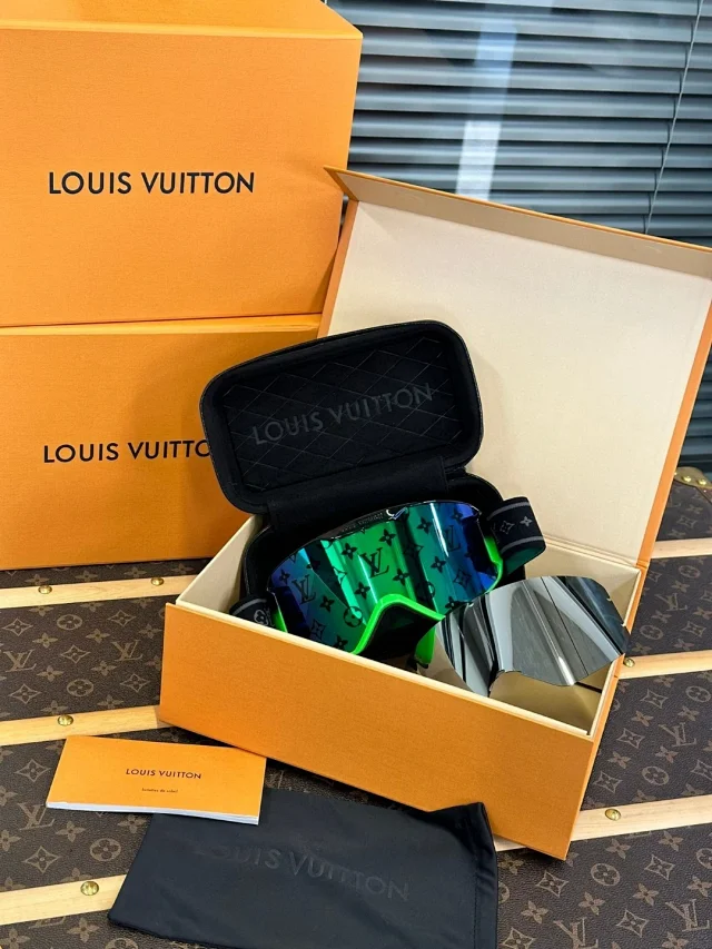 LV ski goggles