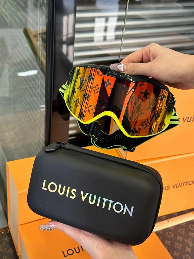 LV ski goggles