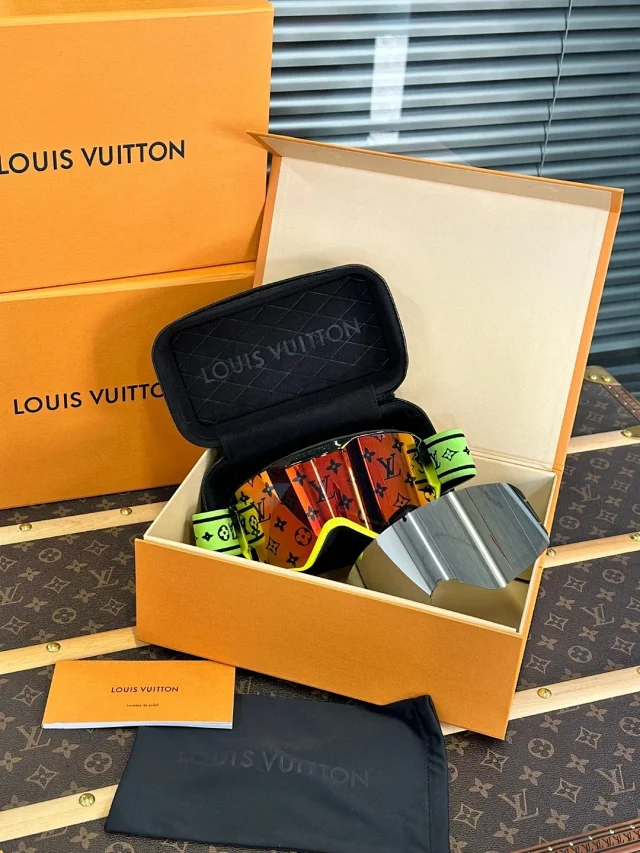 LV ski goggles