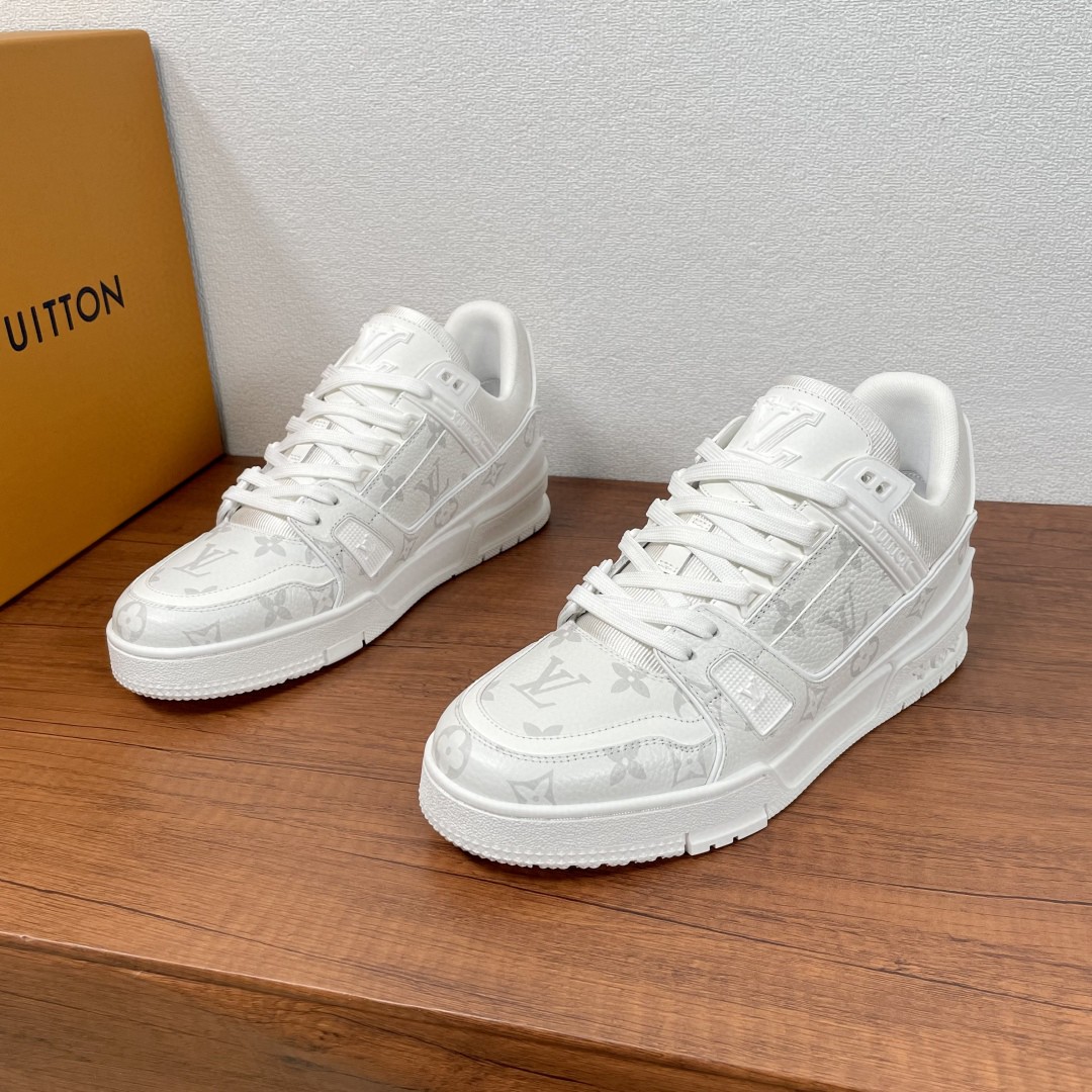 LV 1AHDN0 Trainer Sneakers
