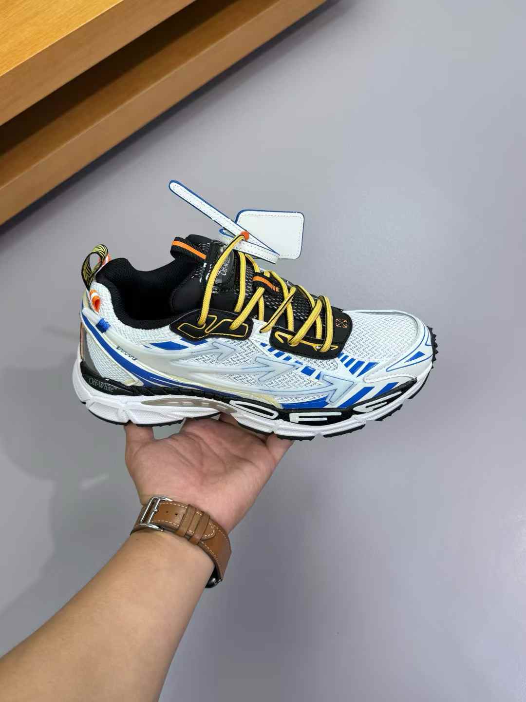 Off White "Be Right Back" sneakers in the "New York" colorway