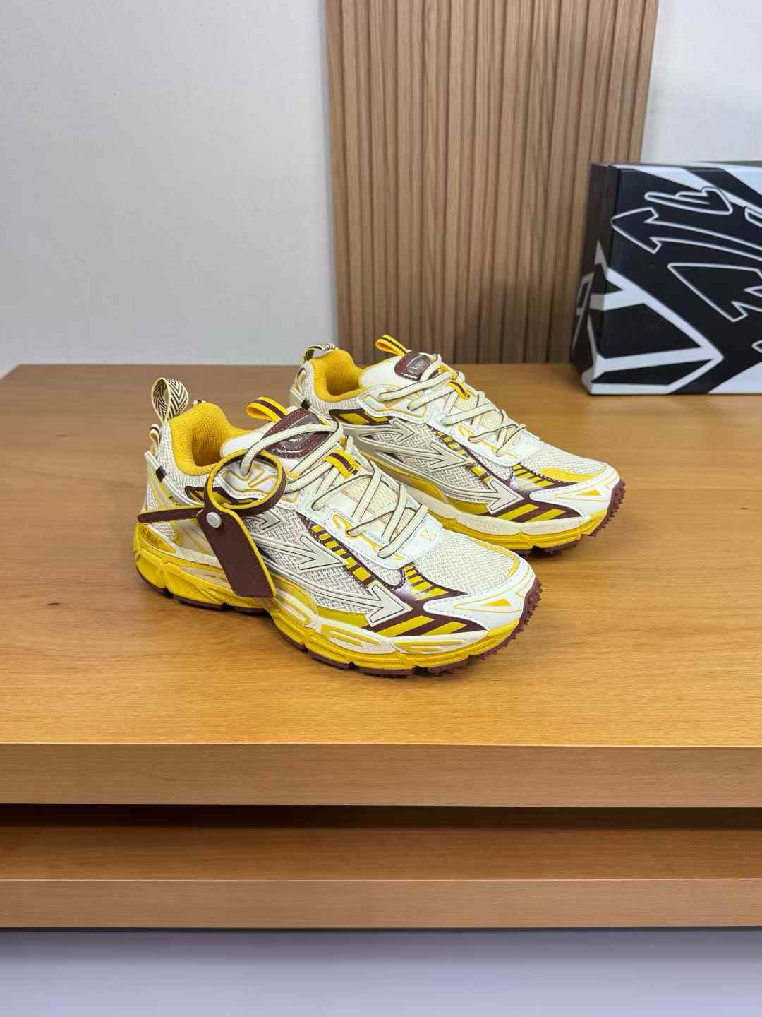 Off White Be Right Back sneakers yellow