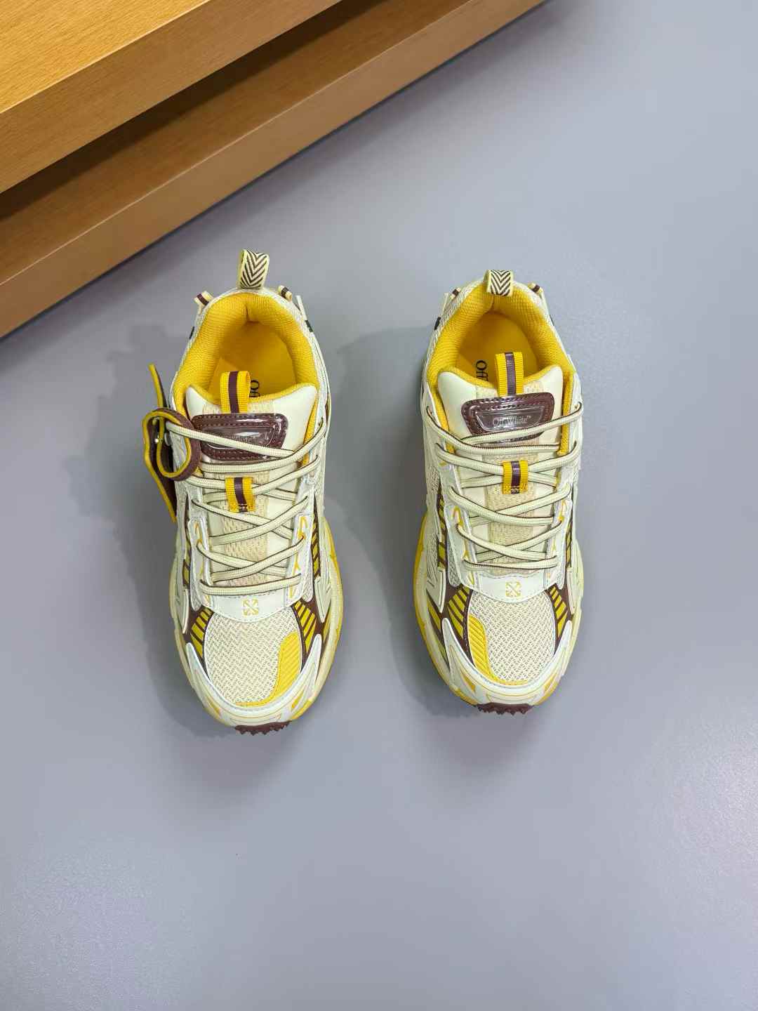 Off White Be Right Back sneakers yellow