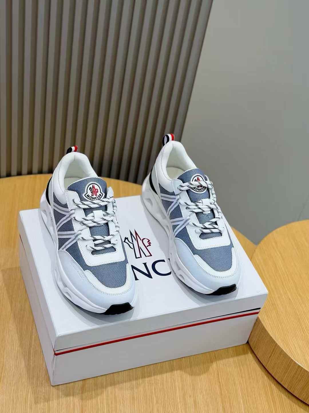 Moncler Trailgrip GTX sneakers white & grey