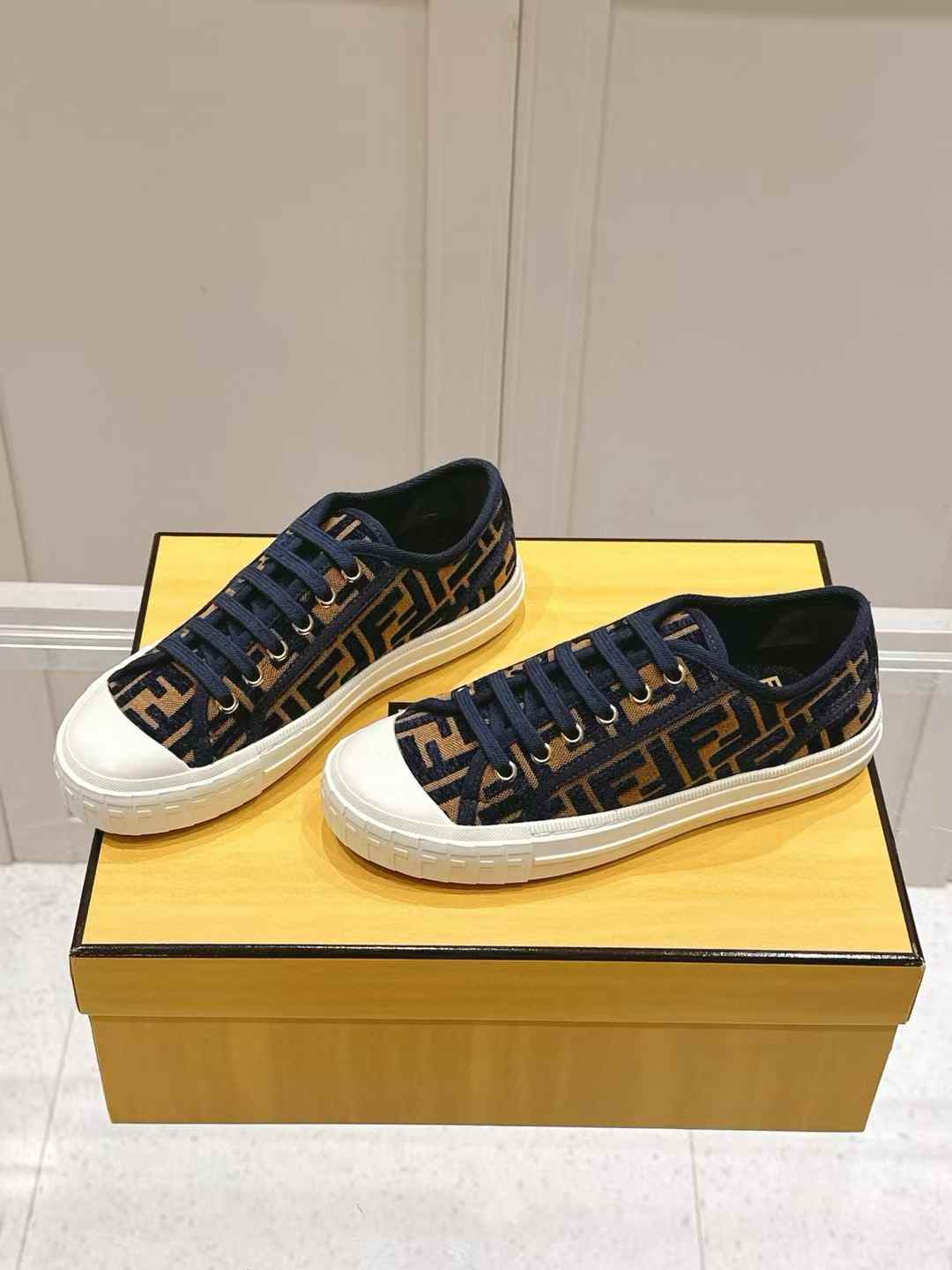 Fendi Domino FF Low-Top Fabric Sneakers