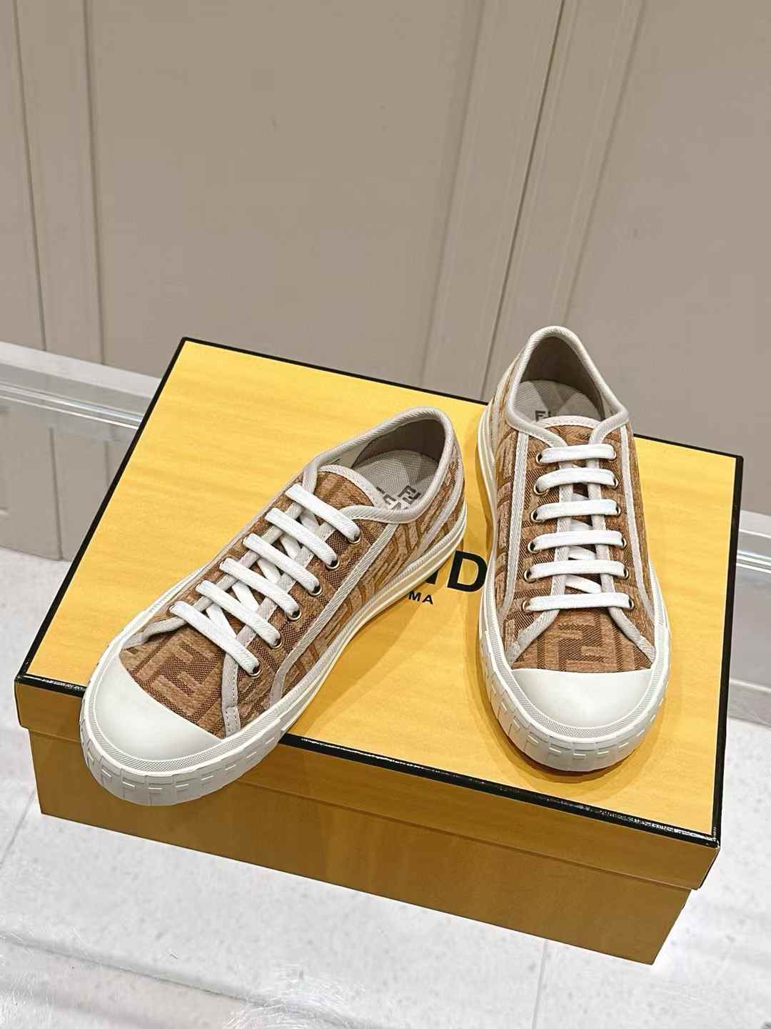 Fendi Domino sneakers in ivory white